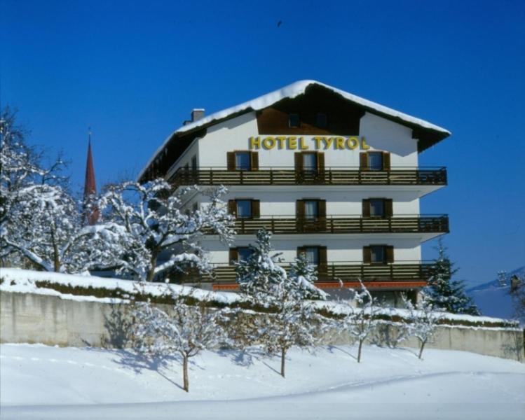 Hotel Tyrol 施图拜河谷泰尔夫斯 外观 照片